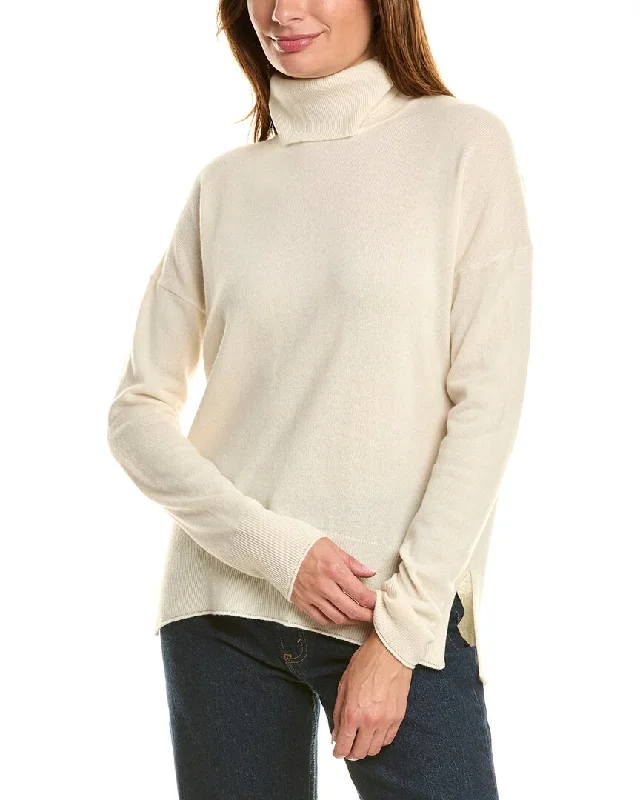 Theory Karenia Turtleneck Cashmere Sweater